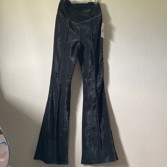 Soft flare pants - Picture 2 of 2